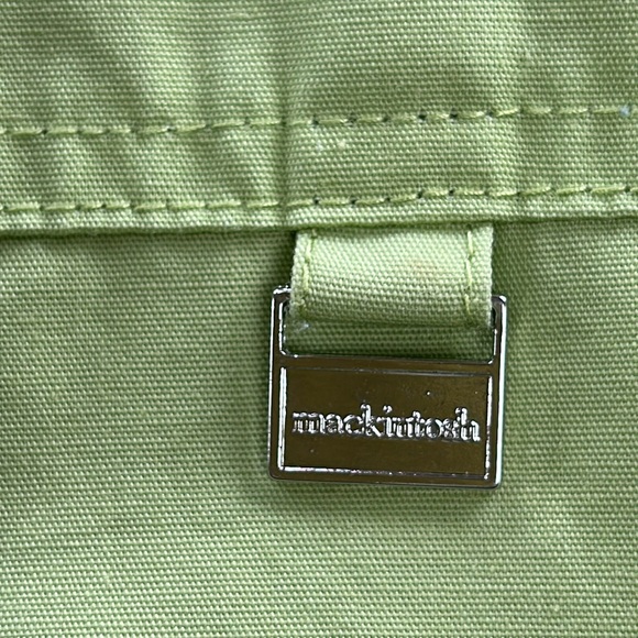 Mackintosh New England green spring rain jacket.  Removable hood.  Size Medium. - Picture 13 of 14